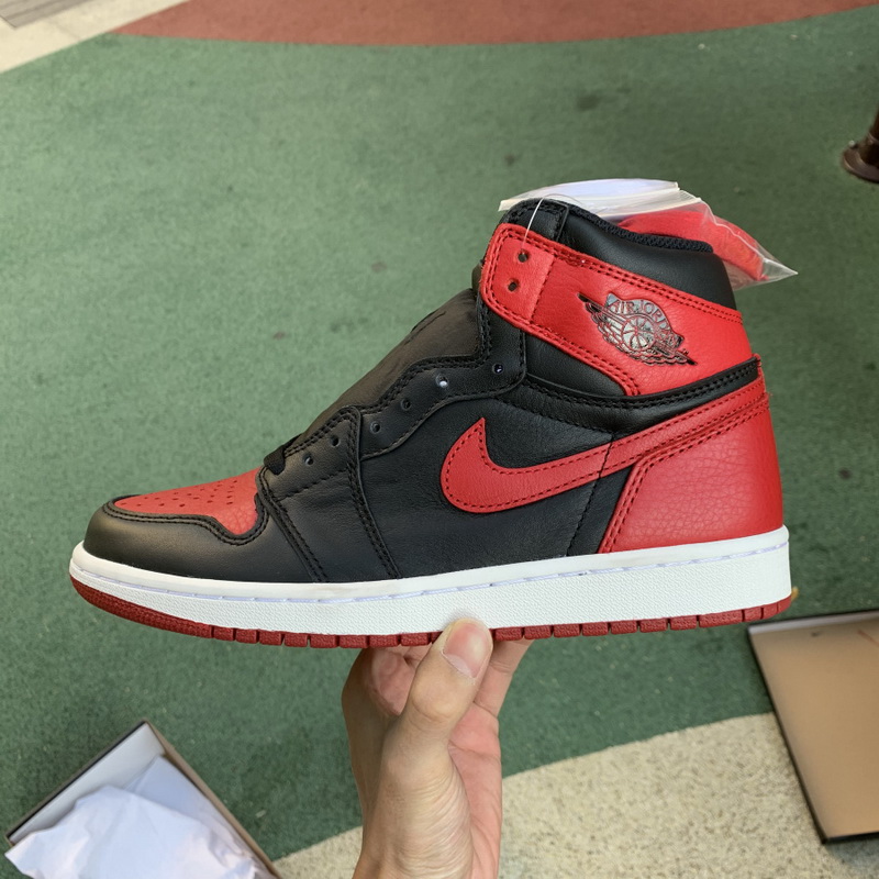 Air Jordan 1 Retro OG High “Banned”