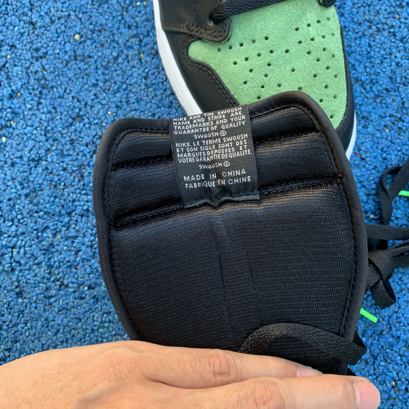 Air Jordan 1 High Zoom R2T “Racer Blue”