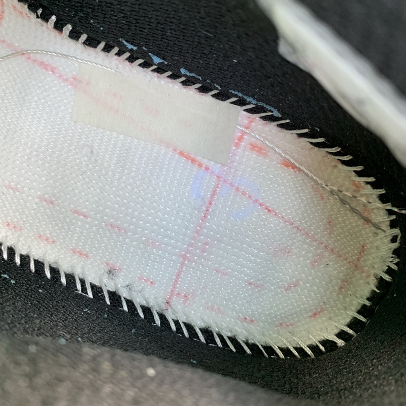 Air Jordan 4 WMNS “Rasta”