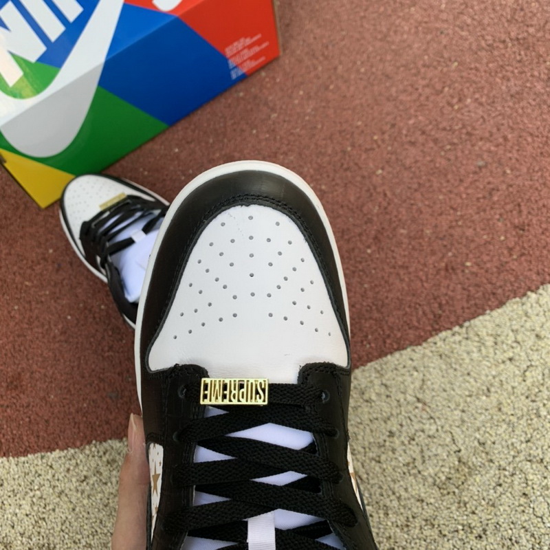 Supreme x Nike SB Dunk Low “Black Stars”