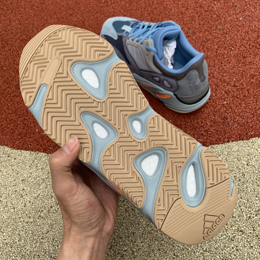 Yeezy 700 Carbon Blue