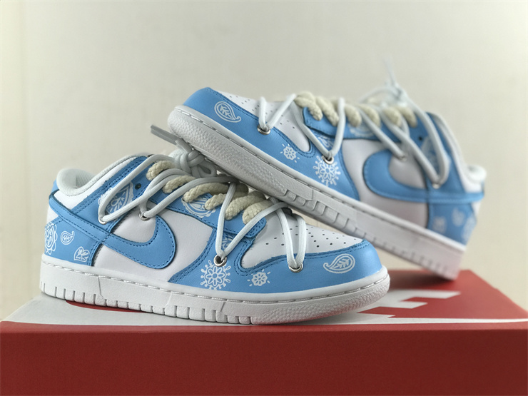 Nike Dunk Low, Low side cashew flower tripartite alliance, white and blue