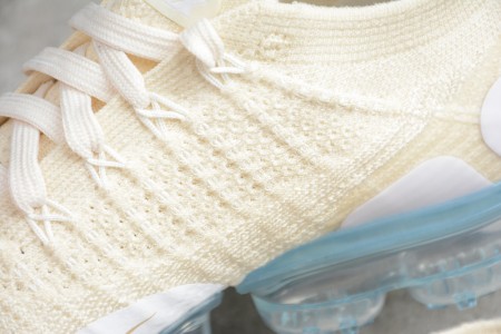 Nike Womens Air Vapormax Flyknit 2.0 Light Cream