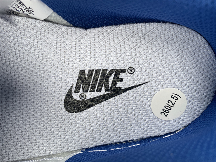 Doraemon x Nike SB Dunk Low