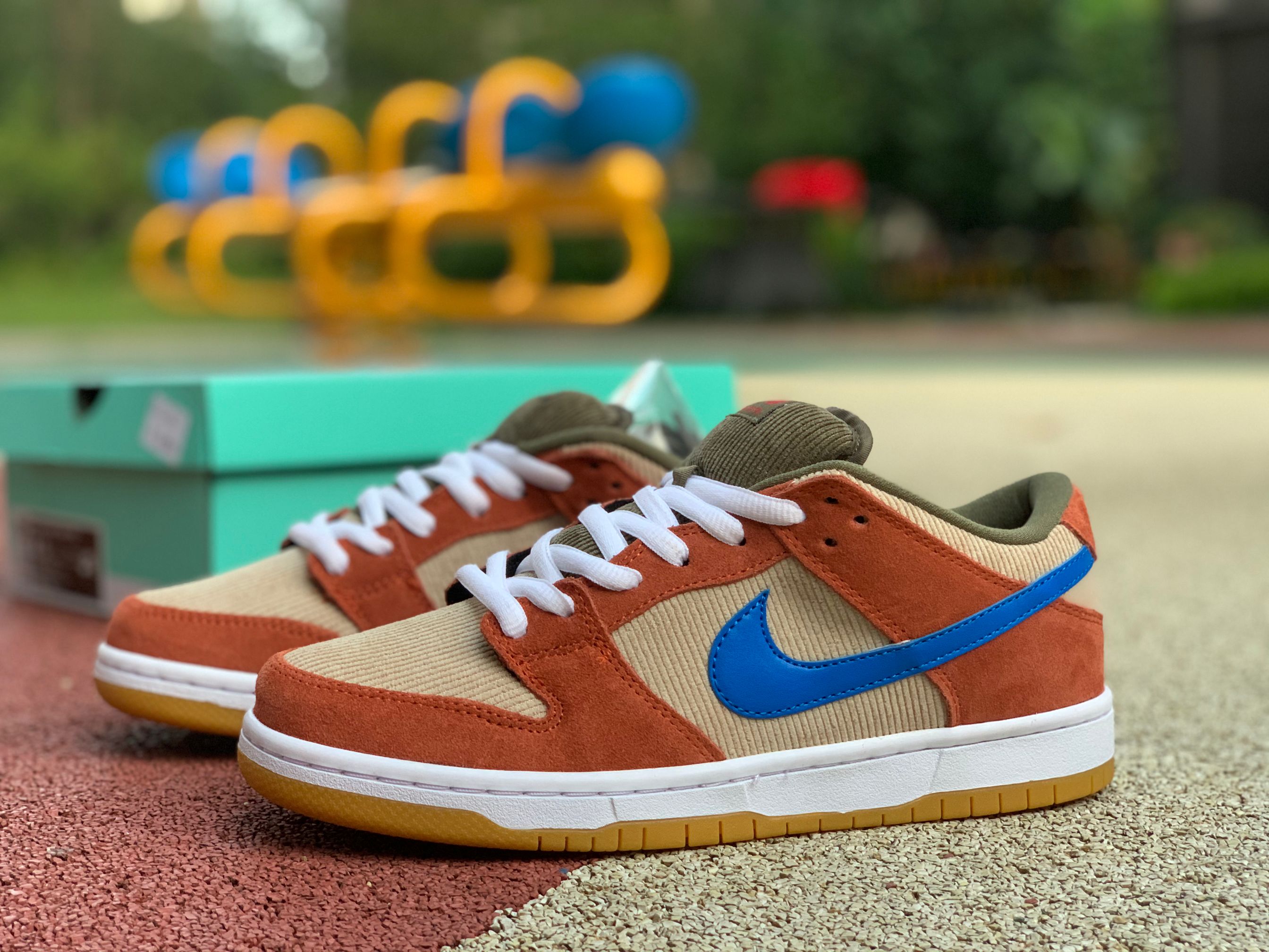 Nike SB Dunk Low Corduroy Dusty Peach