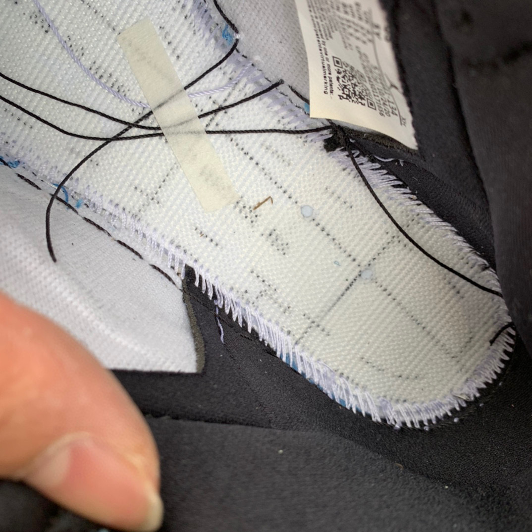 Air Jordan 1 High OG “University Blue”GS