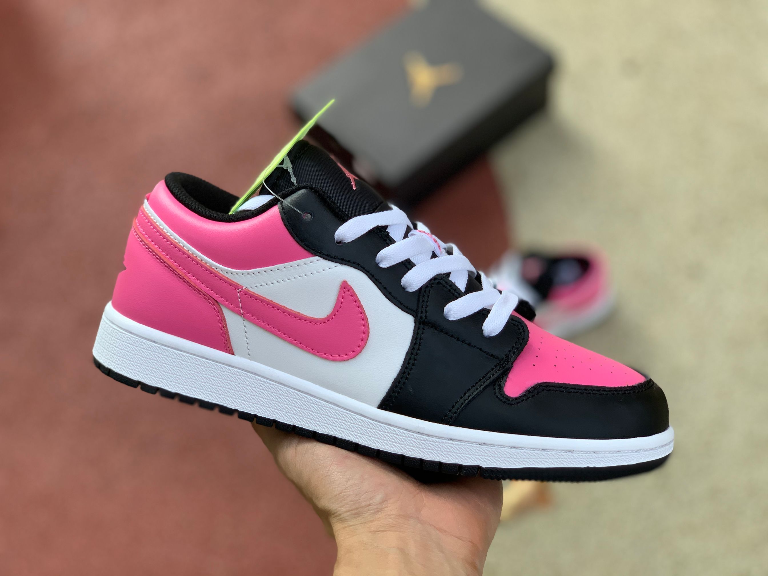Air Jordan 1 Low shoes