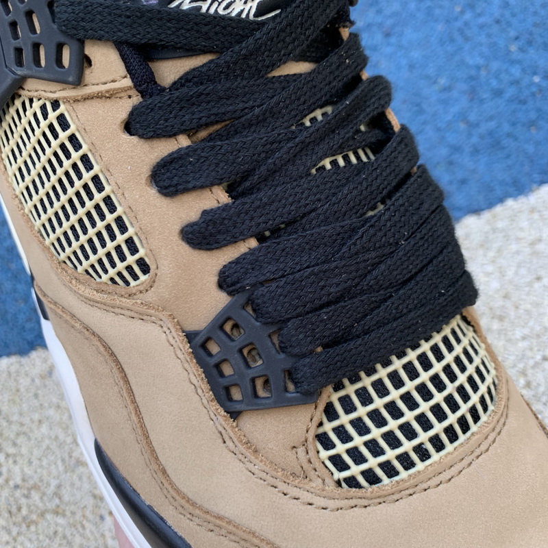 Air Jordan 4“Mushroom”
