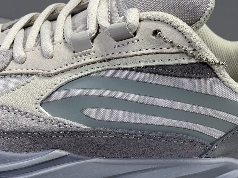 Yeezy 700 Boost Tephra