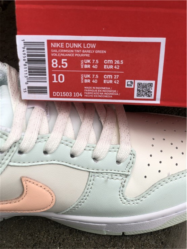 Nike SB Dunk Low Light Powder Mint Green