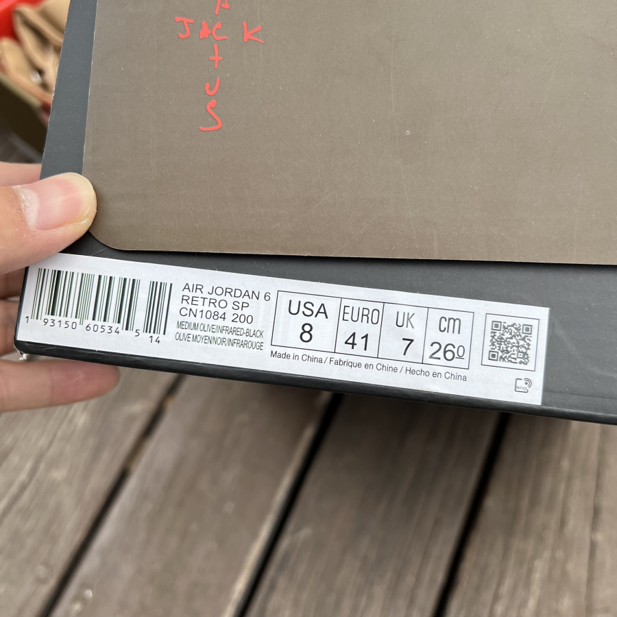 Travis Scott x Air Jordan 6