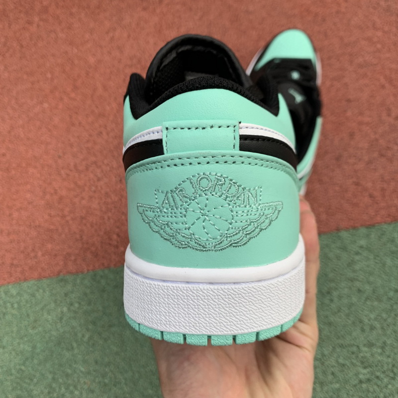 Air Jordan 1 Low shoes