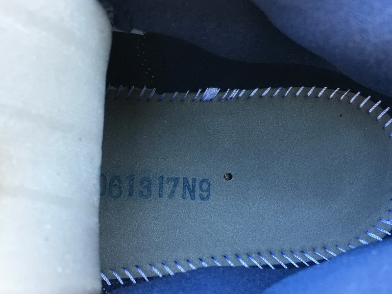 Air Jordan 11 “Midnight Navy”