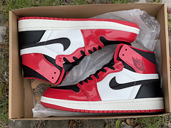 Air Jordan 1 Zoom CMFT “Bulls”
