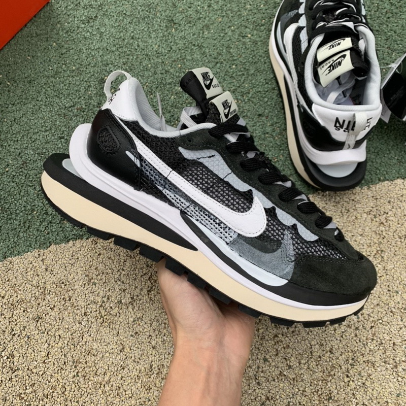 Sacai x Nike Pegasus VaporFly SP Black