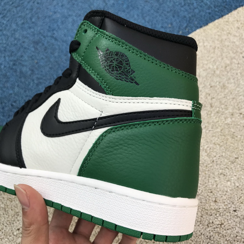 Air Jordan 1 High OG “Pine Green” GS