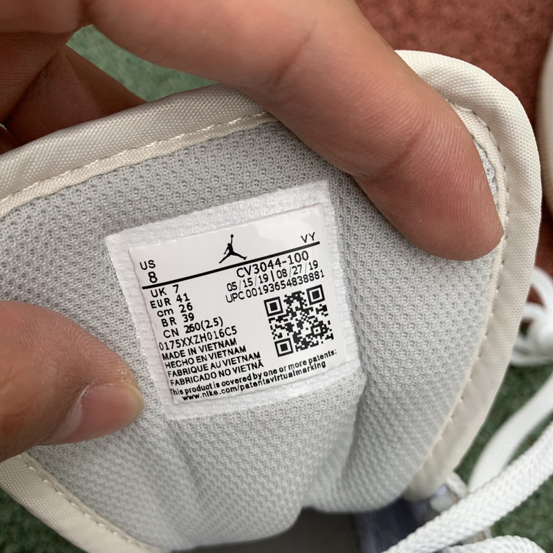 Jordan 1 Mid Shoes022