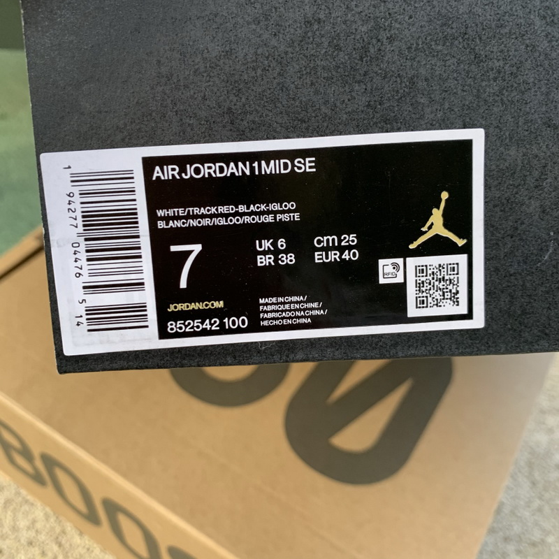 Jordan 1 Mid SE Union Black Toe