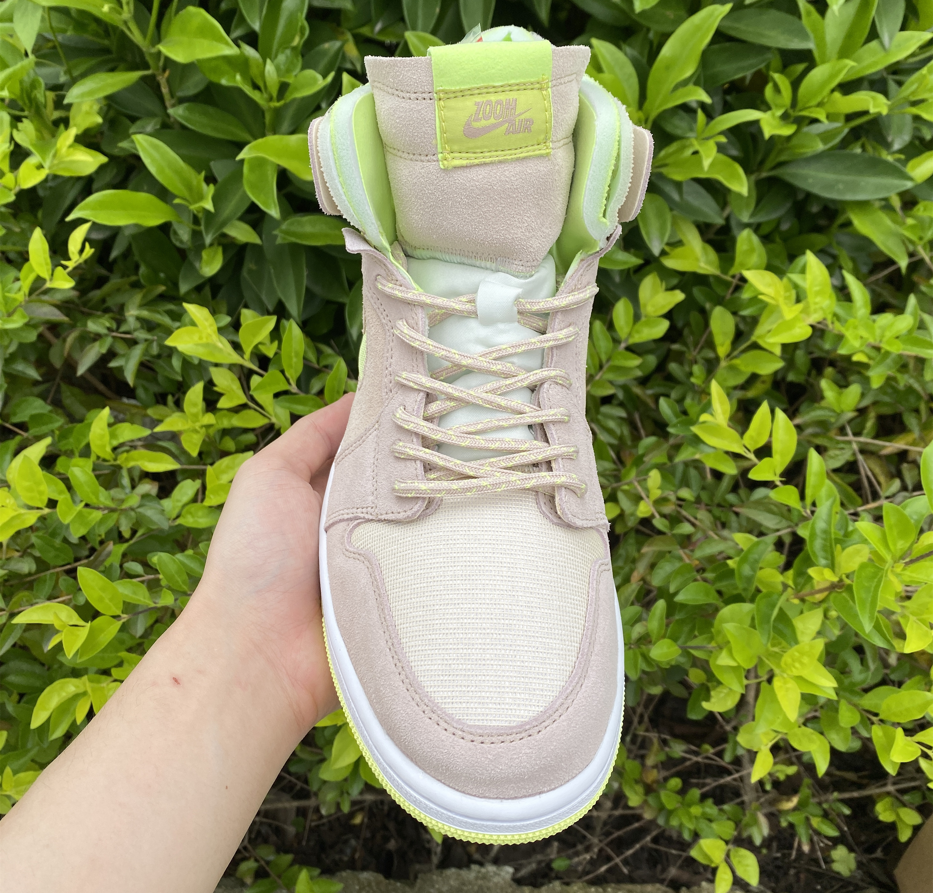 Air Jordan 1 Zoom CMFT Lemon Twist