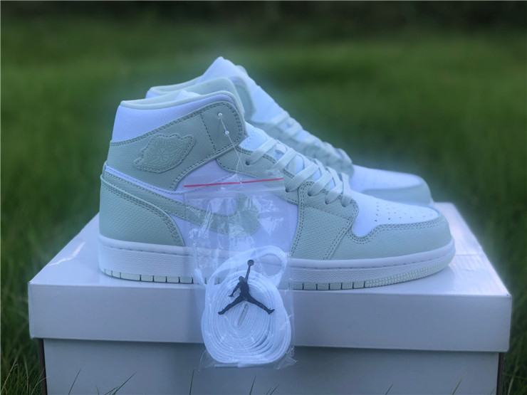 Air Jordan 1 Mid Spruce White