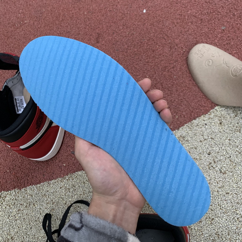 Air Jordan 1 Retro High OG “Bred Toe”