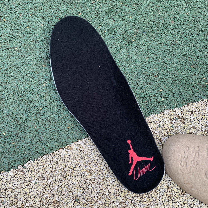 Union x Air Jordan 4