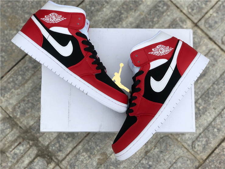 Air Jordan 1 Mid Black Red