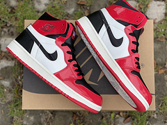 Air Jordan 1 Zoom CMFT “Bulls”
