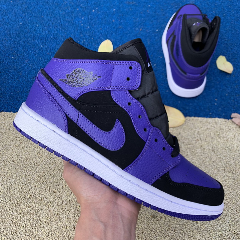 Jordan 1 Mid Shoes090