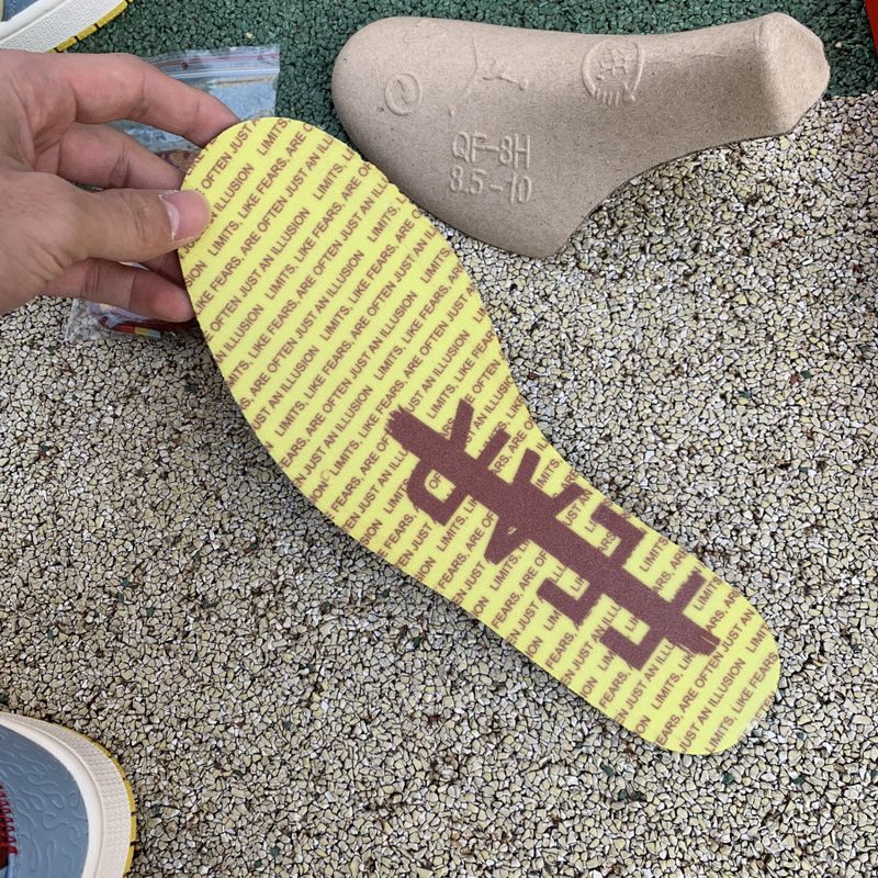 Jordan 1 Mid Fearless Maison Chateau Rouge