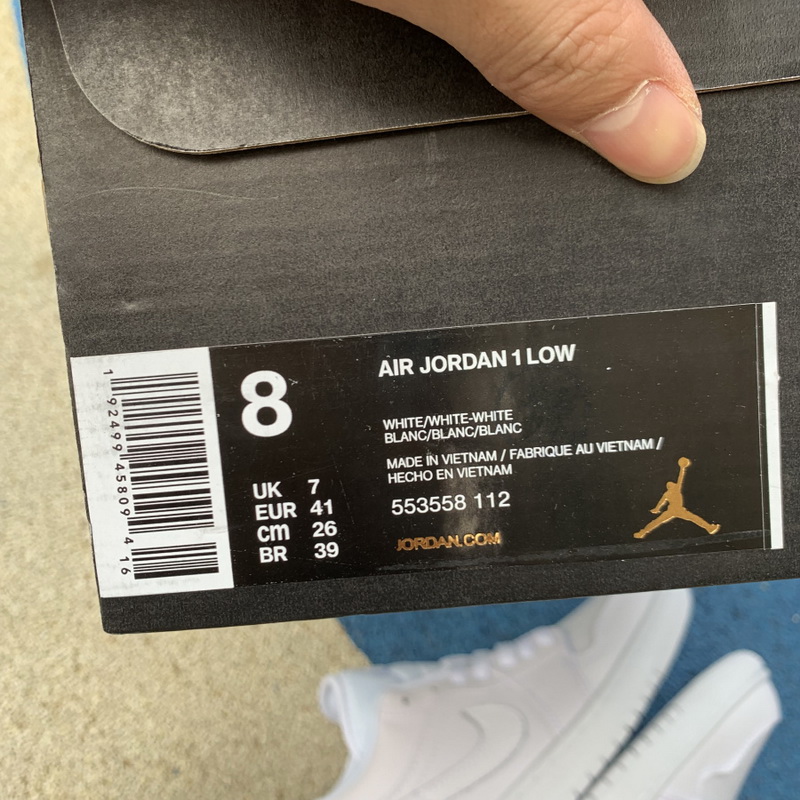 Air Jordan 1 Low shoes