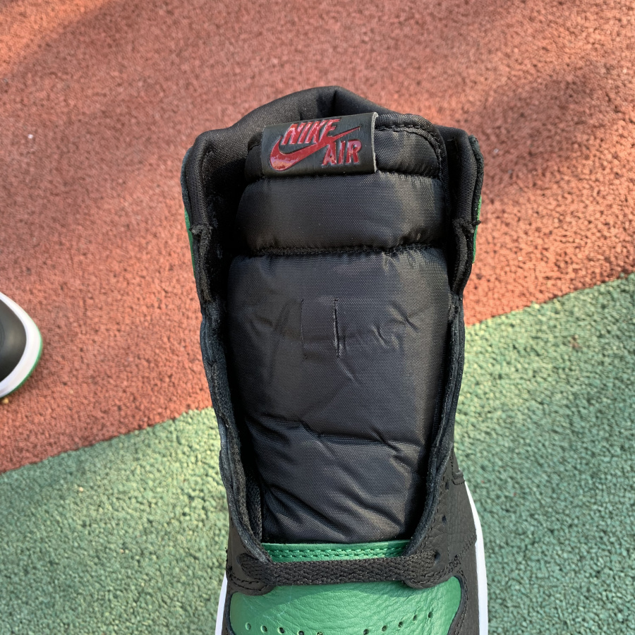 Air Jordan 1 Retro High OG “Pine Green” GS