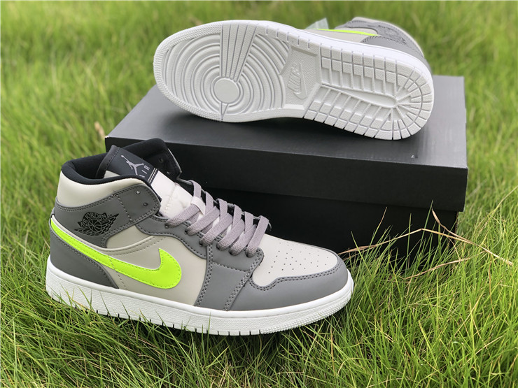Air Jordan 1 Mid Grey Yellow
