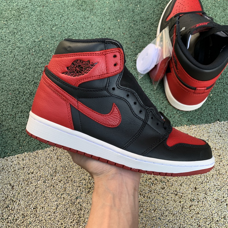 Air Jordan 1 Retro OG High “Banned”