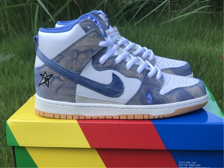 Carpet Company x Nike SB Dunk High