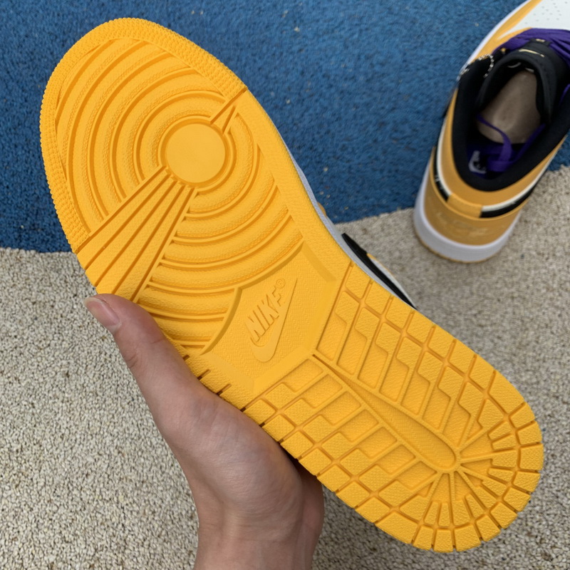 Air Jordan 1 Low shoes