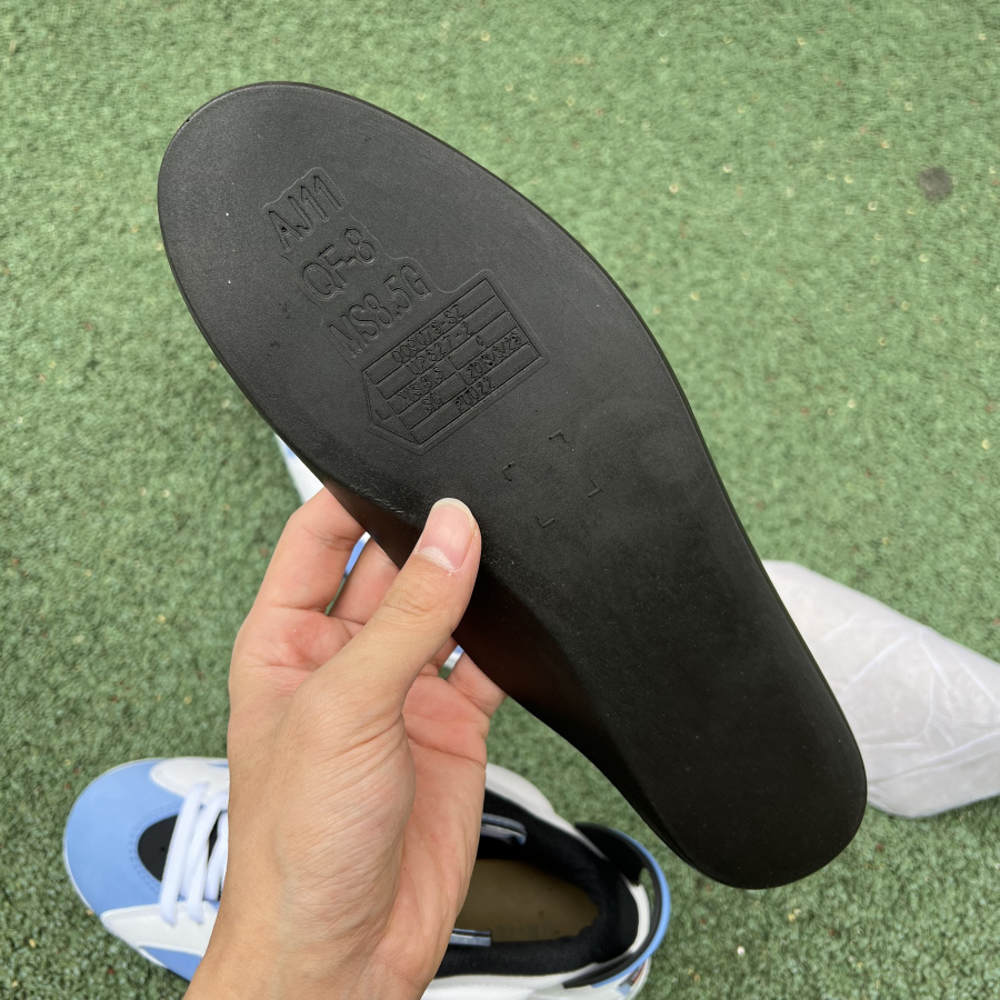 Air Jordan 6 “UNC”