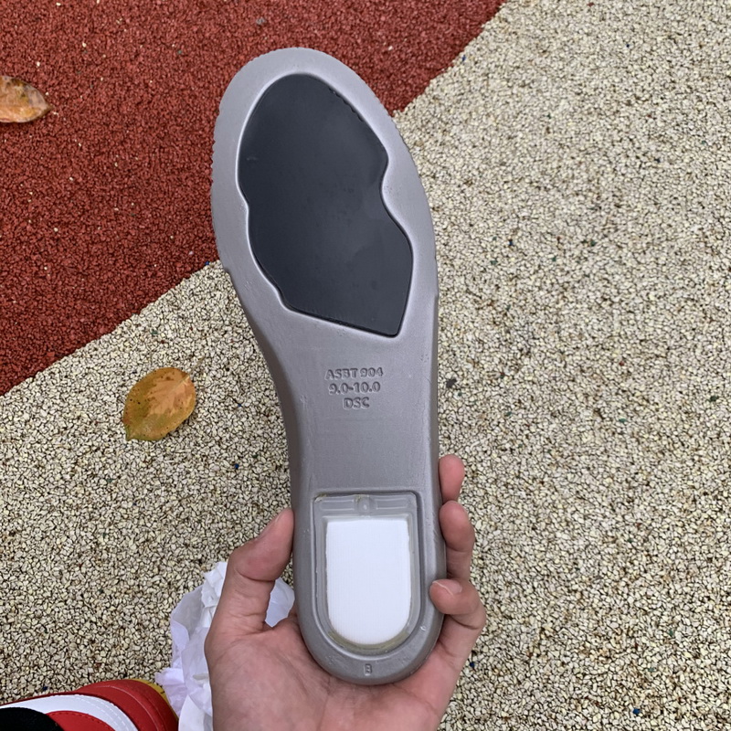 Nike SB Dunk Low “25th Anniversary”