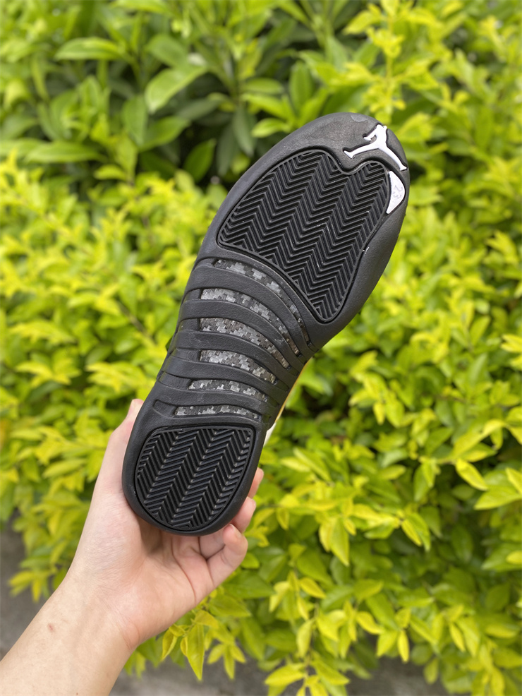 Air Jordan 12 Royalty