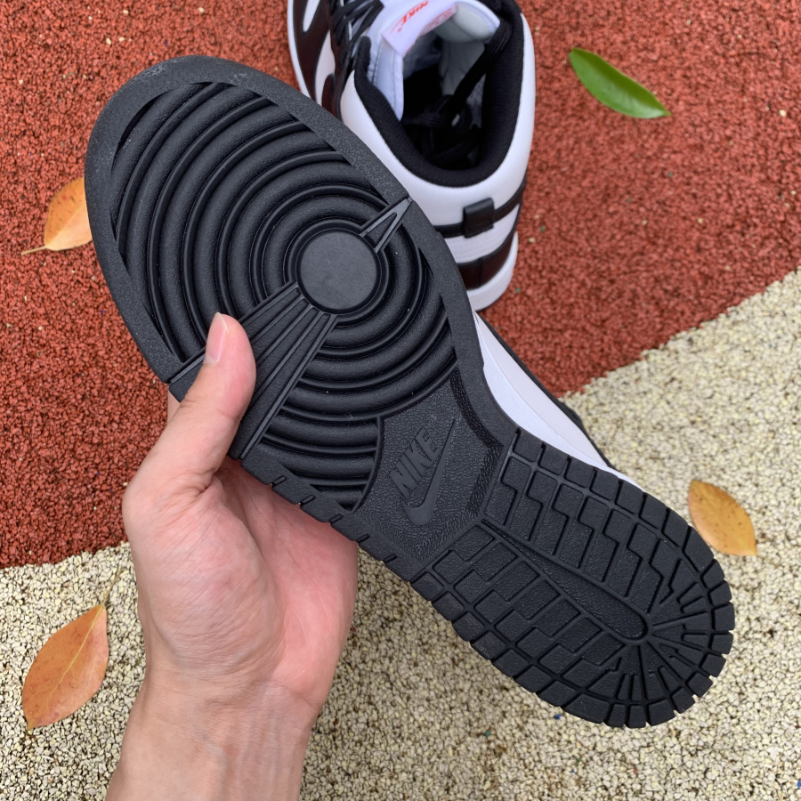 Nike SB Dunk High Black and White