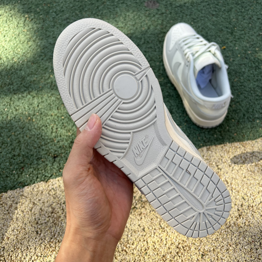 Nike Dunk Low Light Bone