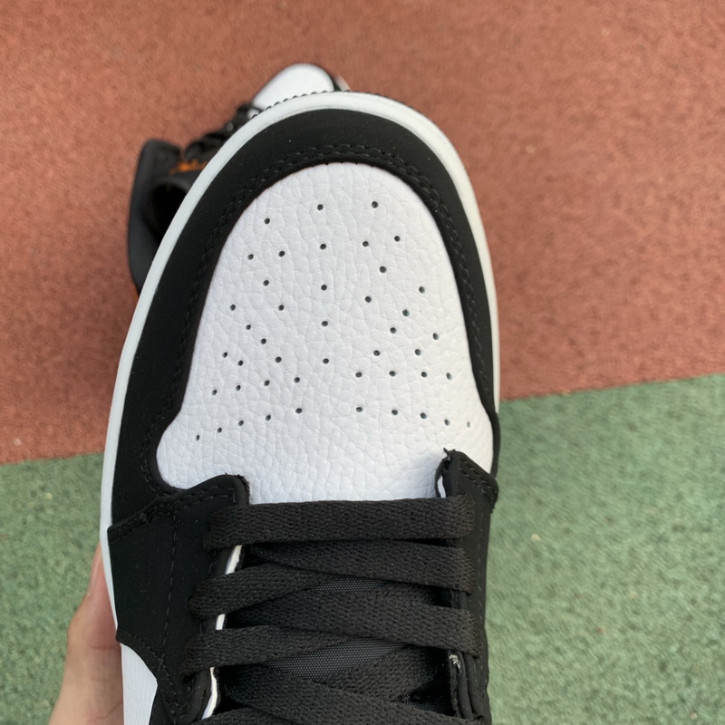 Jordan 1 Mid Shoes091