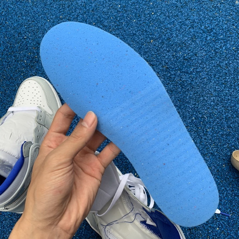 Air Jordan 1 High Zoom R2T