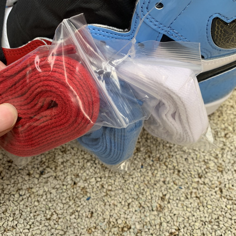 Air Jordan 1 “Fearless”