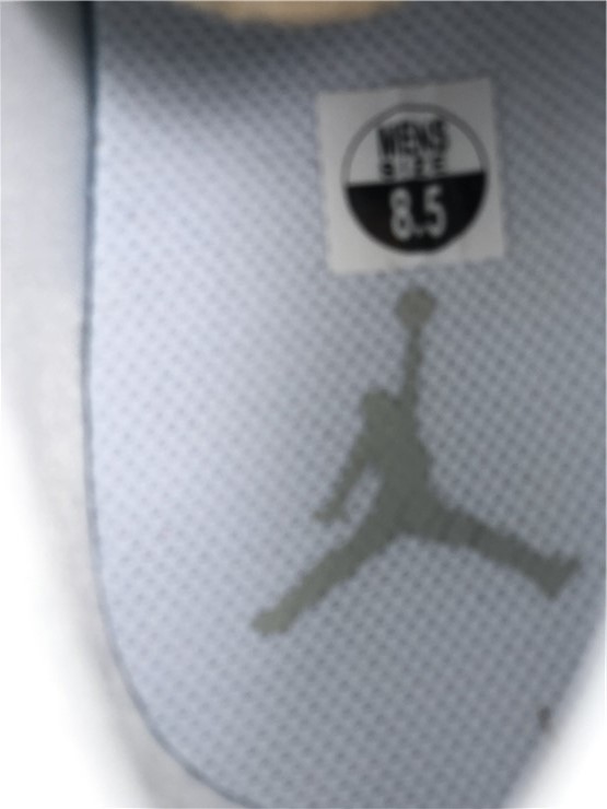 Air Jordan 1 Mid WMNS