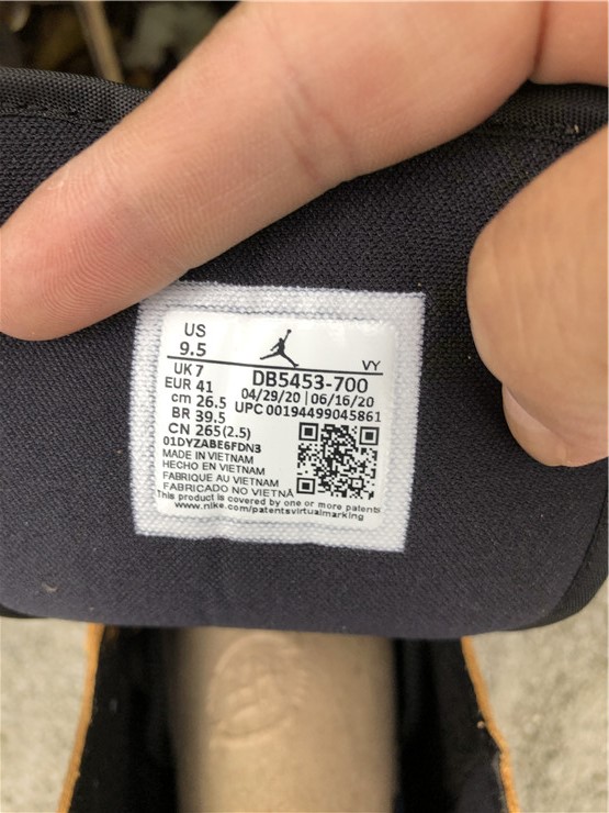 Air Jordan 1 Mid Wheat