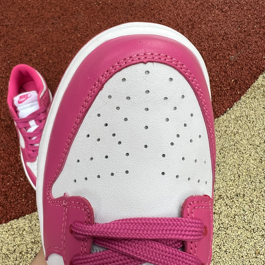 Nike SB Dunk Low Rose Pink