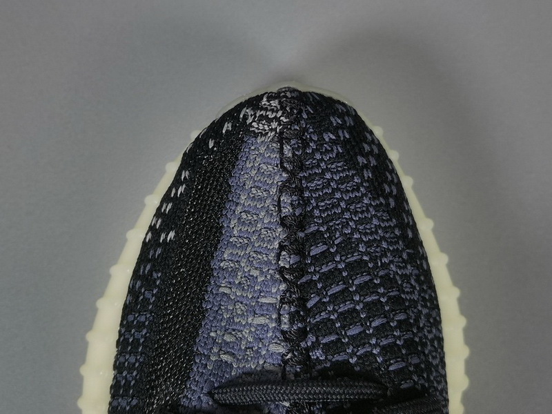 Yeezy Boost 350 V2 “Carbon”