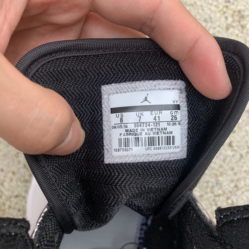 Jordan 1 Mid Alternate Think