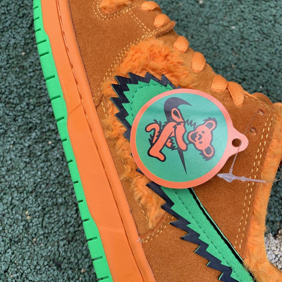 Grateful Dead x Nike SB Dunk Low “Orange Bear” GS